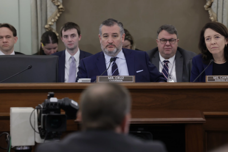 The United States should restore neutrality to the Panama Canal