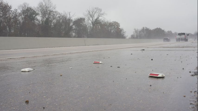 DOTD replacing thousands of reflectors scraped off major roadways by snow plows