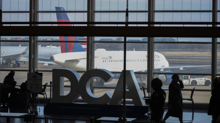 NTSB calls for permanent helicopter restrictions by DCA after crash