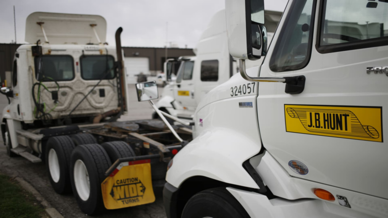 Transport stock charts aren’t saying the economy is fine