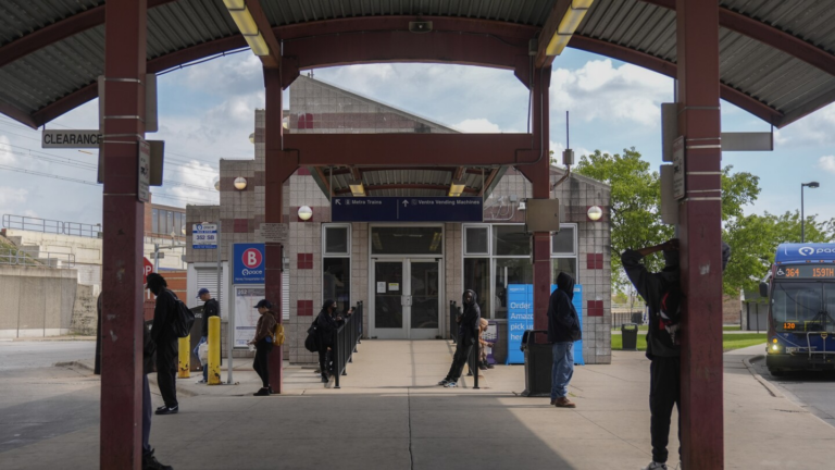 Fiscal cliff could mean steep transit cuts for Chicago and its suburbs