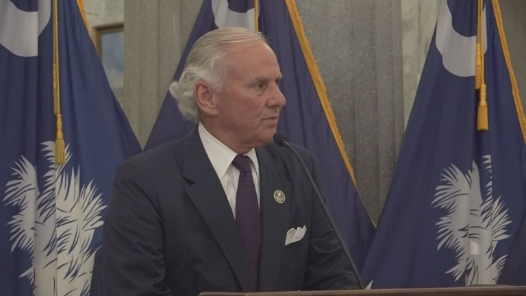 Governor vetoes just 11 items in $14.7 billion budget