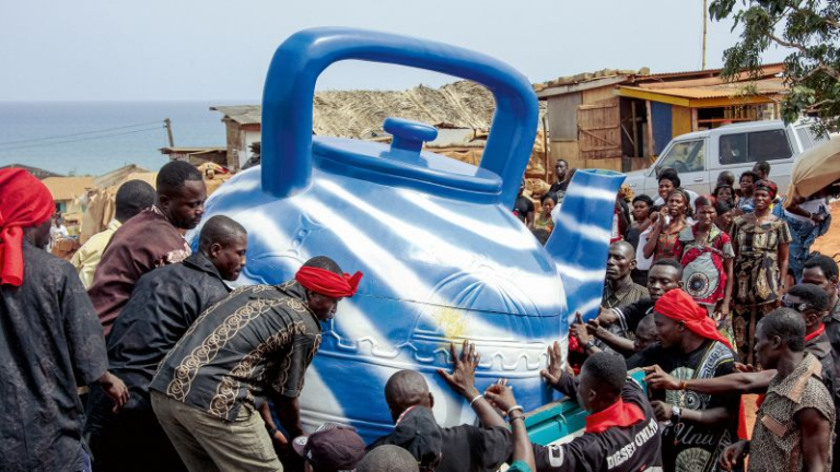 Photographer shows the secretive, colorful world of Ghanaian funerals