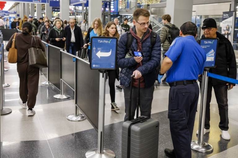 TSA to draw down shoe removal during requirement at some airports