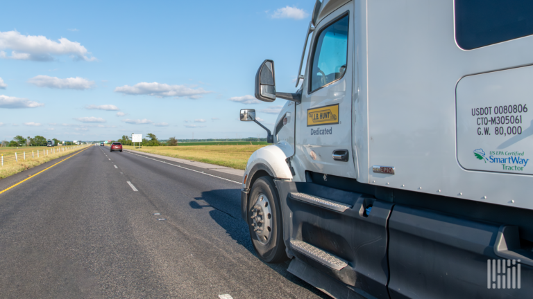 J.B. Hunt still waiting for market to turn