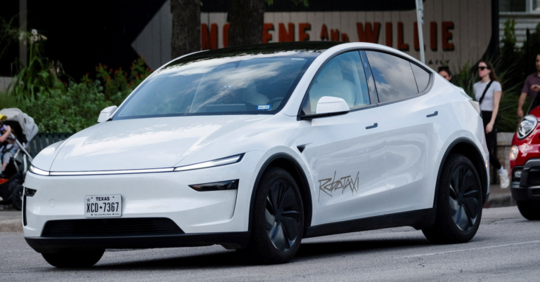 Tesla wins approval to test autonomous robotaxis in Arizona