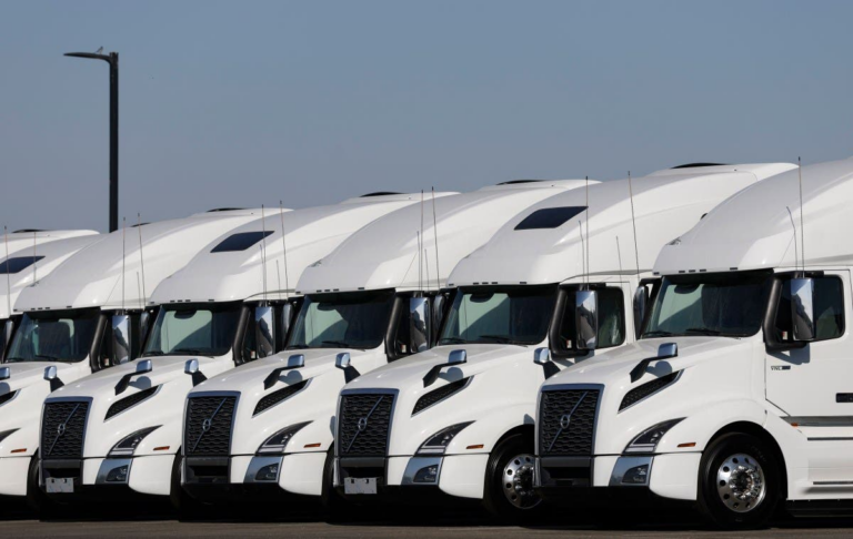 America’s Trucking Industry is in Deep Trouble