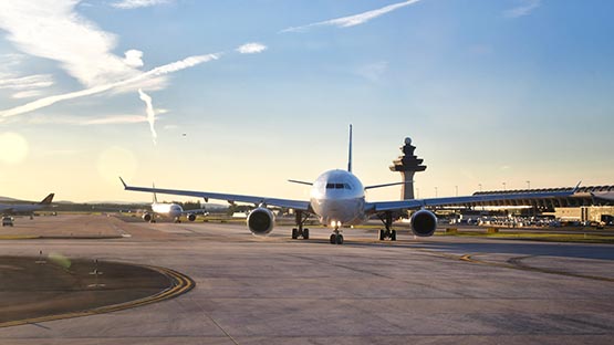 Thousands of flights will be cancelled if government doesn’t reopen