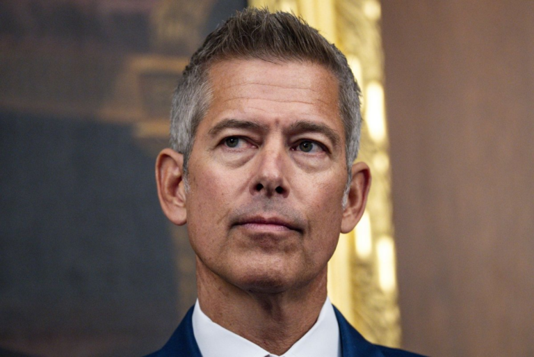 Duffy: Air travel crisis to get worse if government shutdown continues