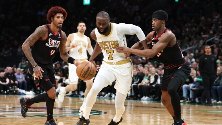 Live updates: Celtics host 76ers for Game 1 at TD Garden
